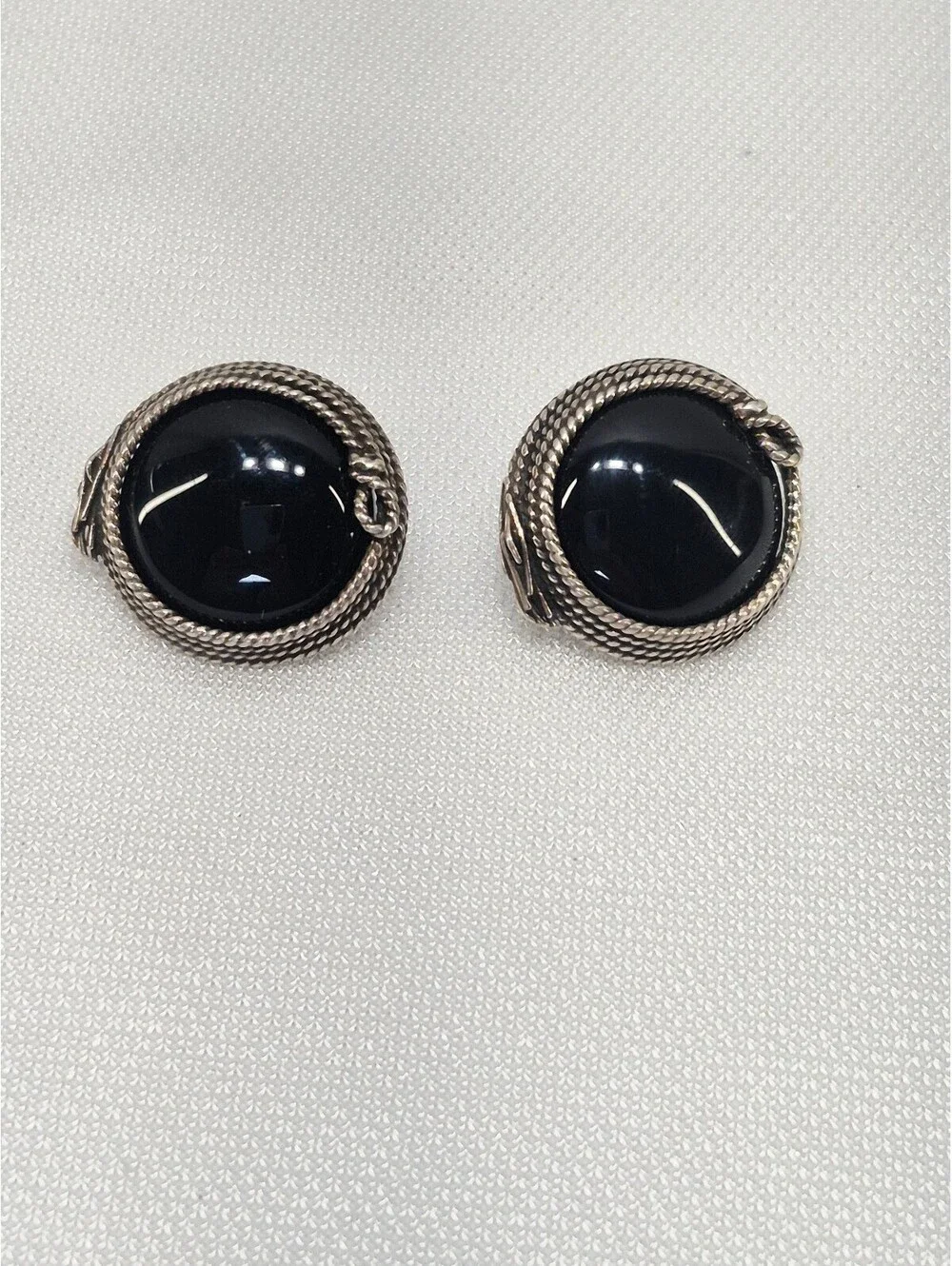 Steplter KT&Co sterling silver lasso around Onyx post earrings (no backs)